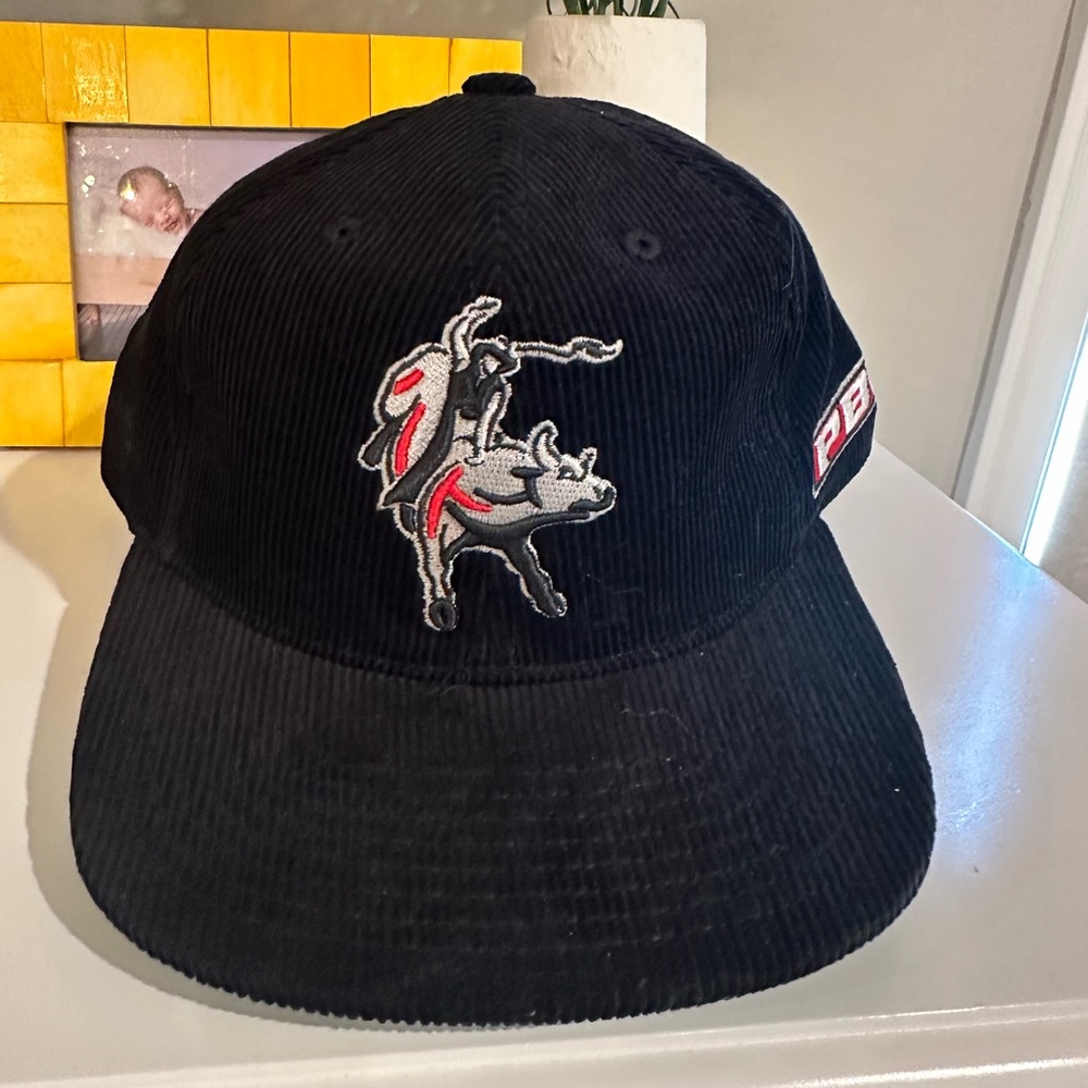 5 brand new hats - PBR and UFC.